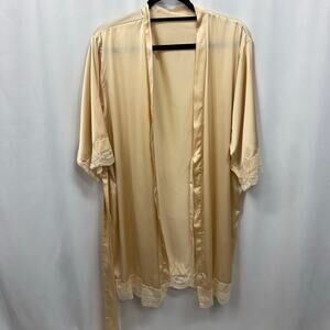 VIntage Inspired Robe Dressing Gown Cream Beige Lace Details Medium/Large